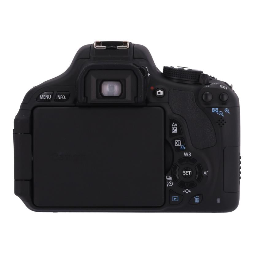 Canon キヤノン　/デジタル一眼　ダブルズームキット/EOS Kiss X5 ﾀﾞﾌﾞﾙｽﾞｰﾑｷｯﾄ//321076135257/Bランク/09