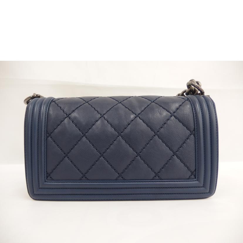 ＣＨＡＮＥＬ ｼｬﾈﾙ/ボーイシャネルチェーンショルダー／ネイビー//189*****/ABランク/82
