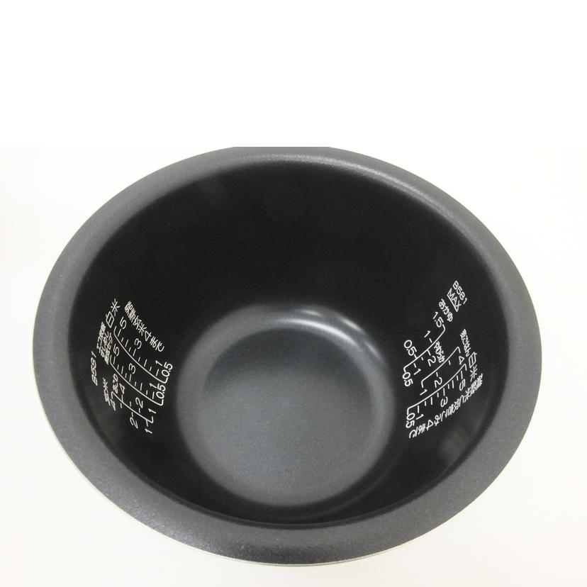 ZOJIRUSHI 象印/5．5合焚き炊飯ジャー／2024年製/NH-QS10-BA//0341225/Sランク/88