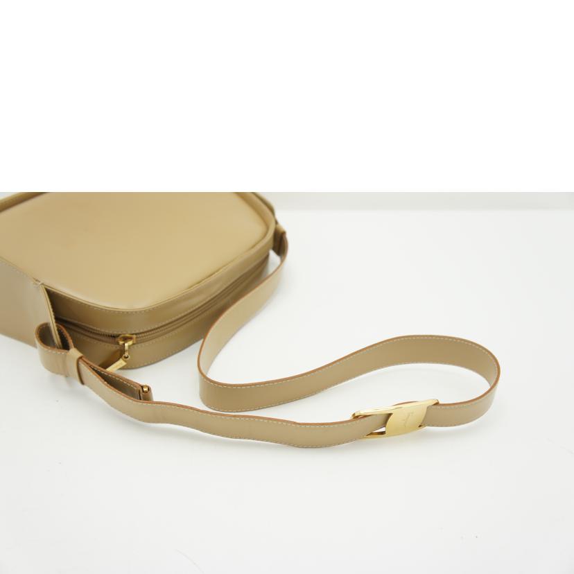 Salvatore Ferragamo サルバトーレフェラガモ/ショルダーバッグ//Bランク/81