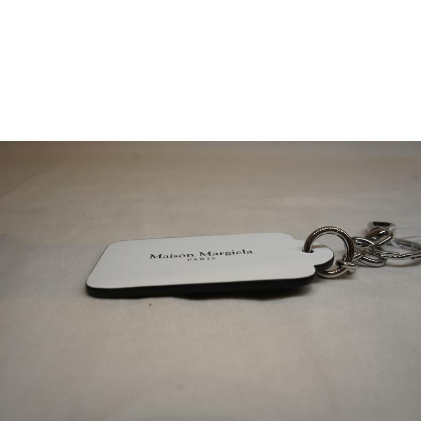 Maison Margiela メゾンマルジェラ ロゴ キーホルダー Maison Margiela MAISON MARGIELA メゾンマルジェラ キーリング