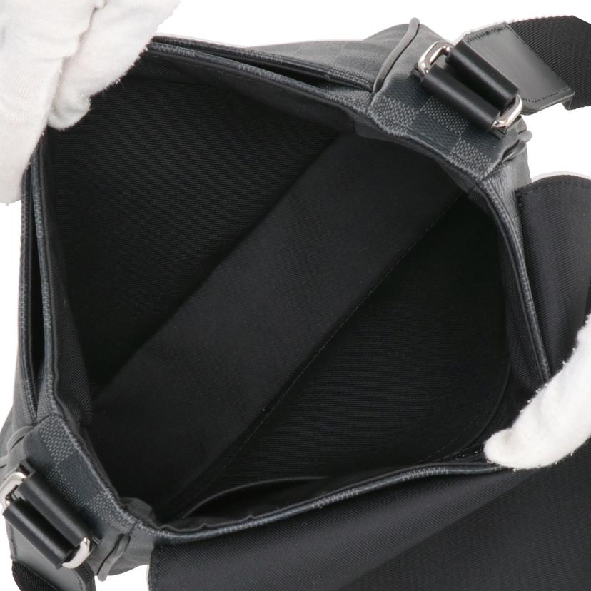 LOUIS VUITTON ルイヴィトン/ディストリクトPM /ダミエグラフィット/M42710//RFI*/Aランク/75