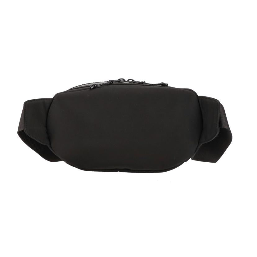 MONCLER モンクレール/カットベルトバッグ/H209A5M00005 1574//Aランク/81