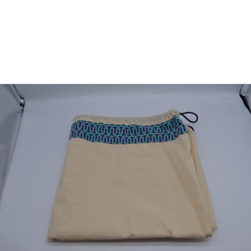 TORY　BURCH トリーバーチ/ロビンソンラージレザートートOS/53063 900//Aランク/89