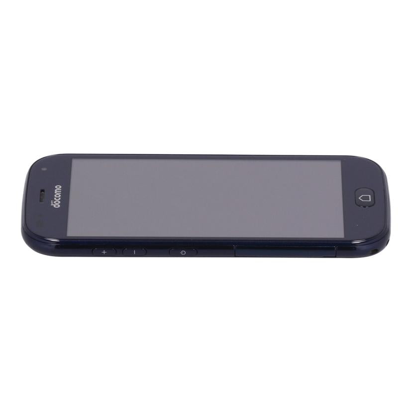 FUJITSU　FCNT　docomo 富士通 フジツウ　/スマートフォン／らくらくスマートフォン　32GB/F-42A//68bd06f/Bランク/63