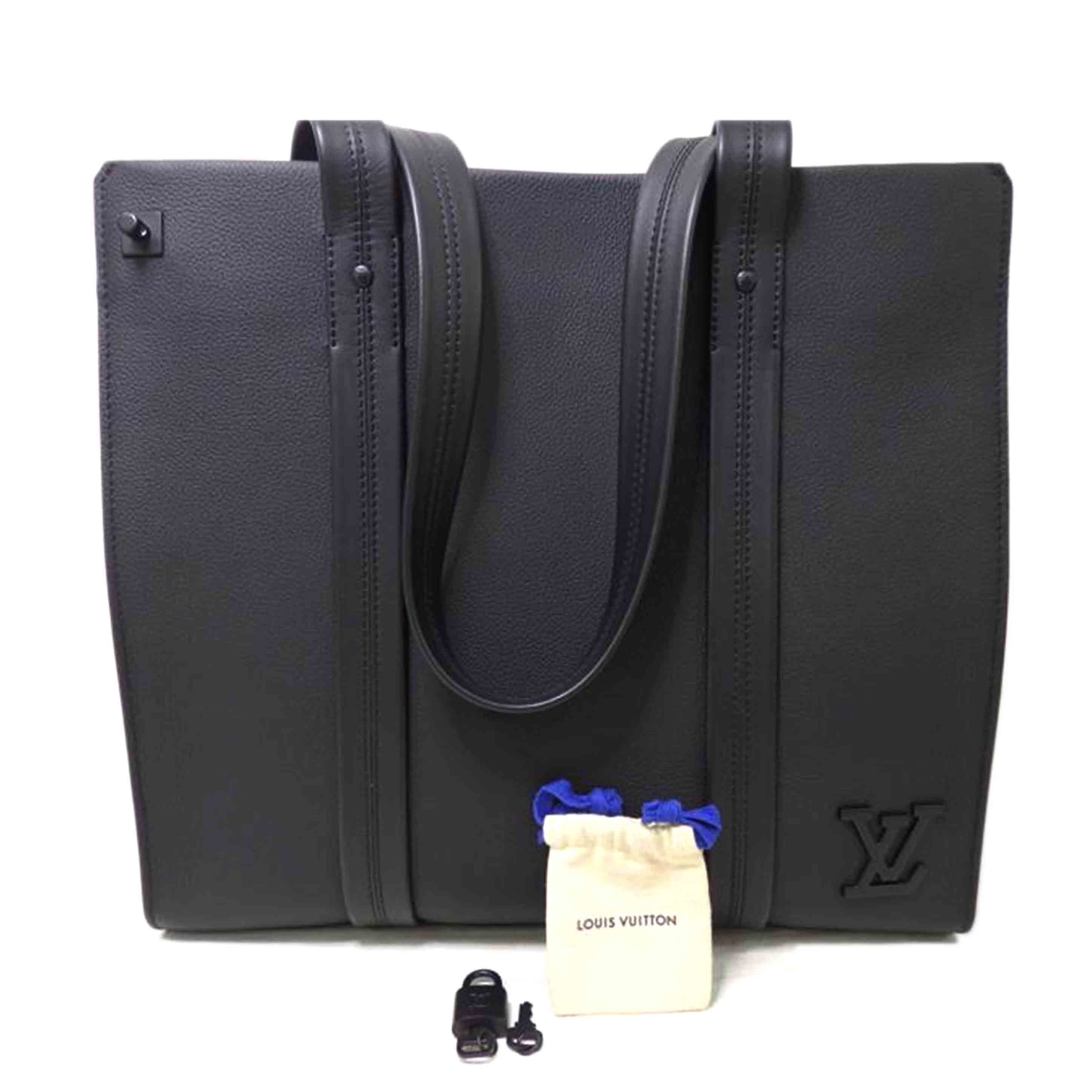 LV ルイヴィトン/テイクオフ・トート／LVアエログラム／ノワール/M57308//RFI****/SAランク/84