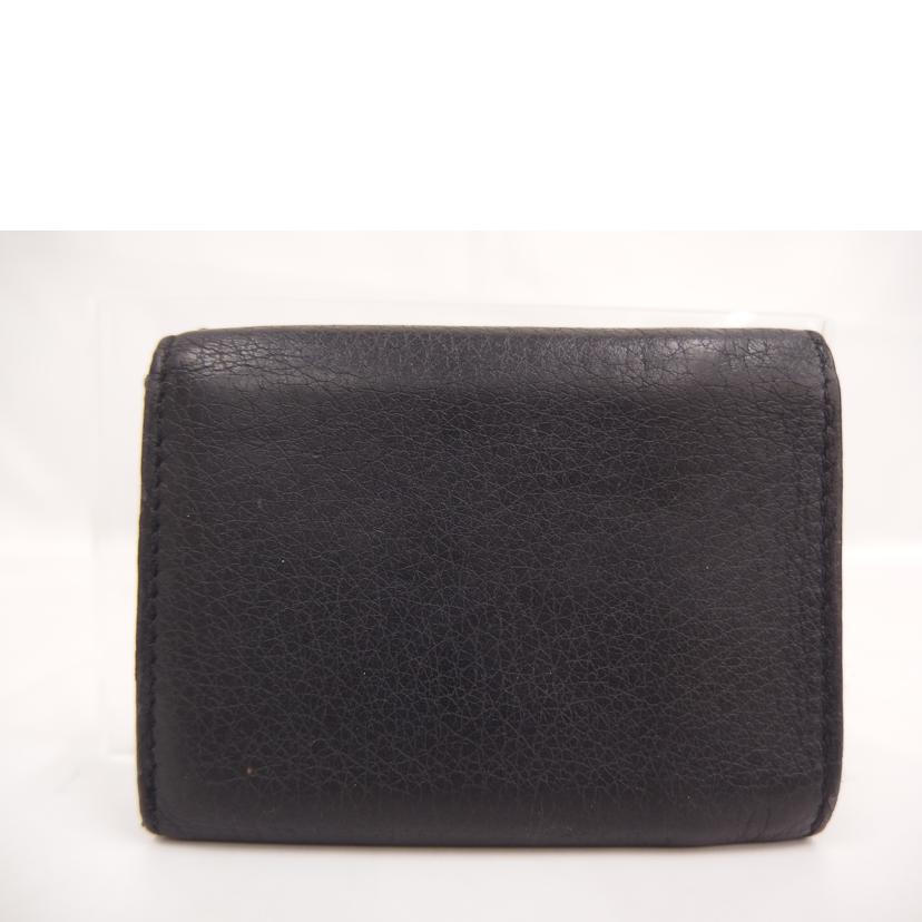 FENDI ﾌｪﾝﾃﾞｨｰ/セレリア三つ折り財布//Bランク/82