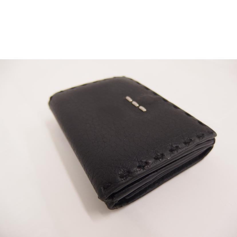 FENDI ﾌｪﾝﾃﾞｨｰ/セレリア三つ折り財布//Bランク/82