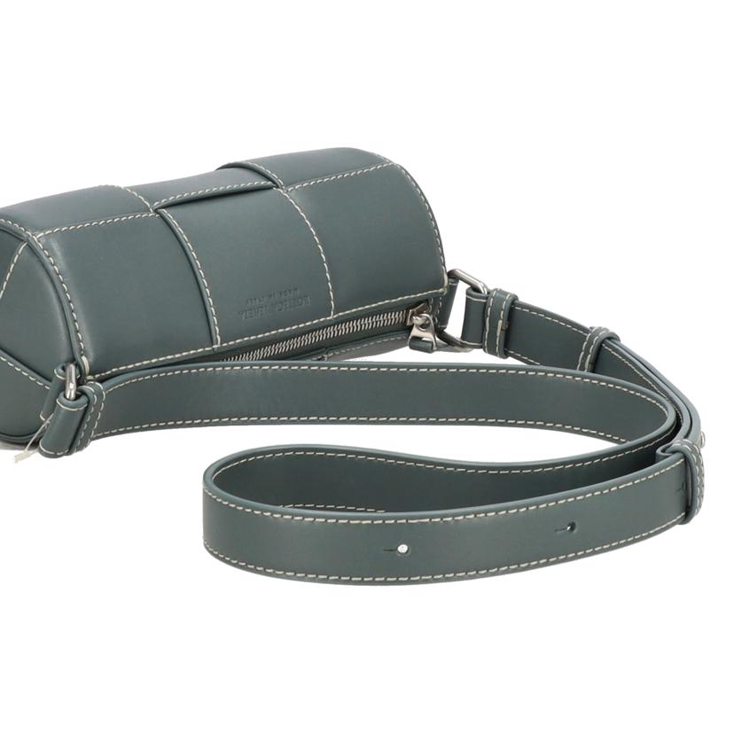 BOTTEGA　VENETA ボッテガヴェネタ/イントレチャートアーバンレザーステッチカメラバッグ/741561//RFI*/SAランク/24