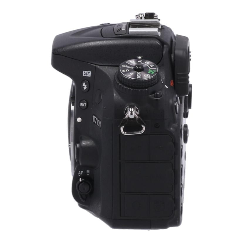 Nikon ニコン　/デジタル一眼　ボディ/D7100 ﾎﾞﾃﾞｨ//2116000/Bランク/63