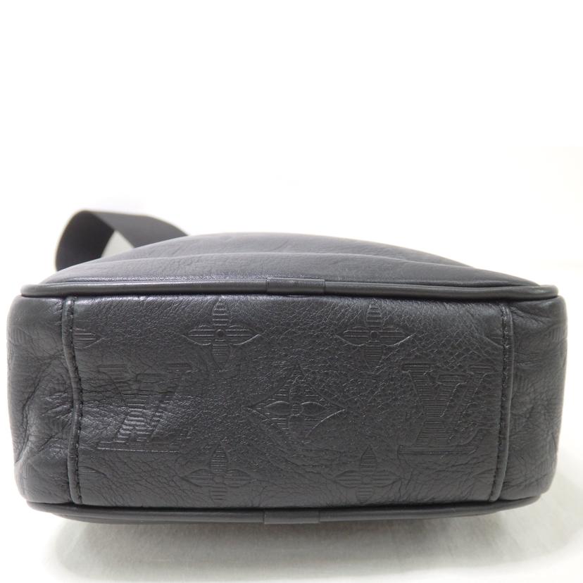 LV ルイヴィトン/ダヌーブPM／モノグラム・シャドウ／ノワール/M43681//FO0***/Aランク/84