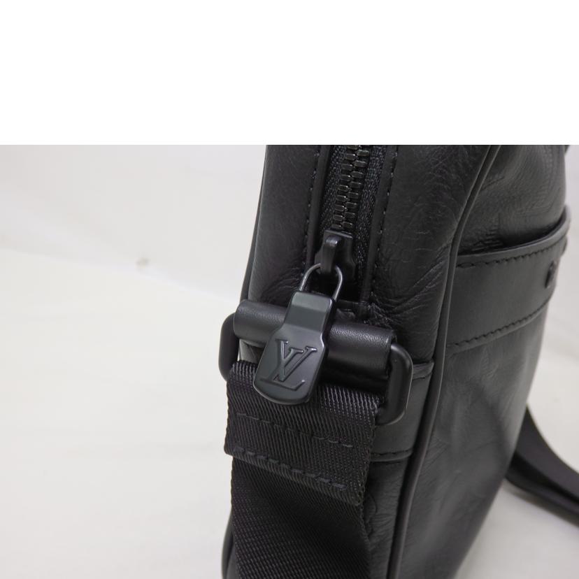 LV ルイヴィトン/ダヌーブPM／モノグラム・シャドウ／ノワール/M43681//FO0***/Aランク/84