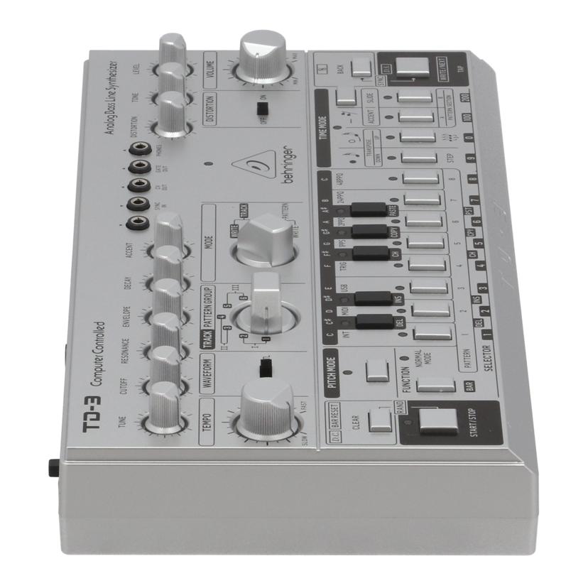 BEHRINGER ベリンガー　/アナログベースラインシンセサイザー/TD-3-SR//S200502562DTD/Bランク/62