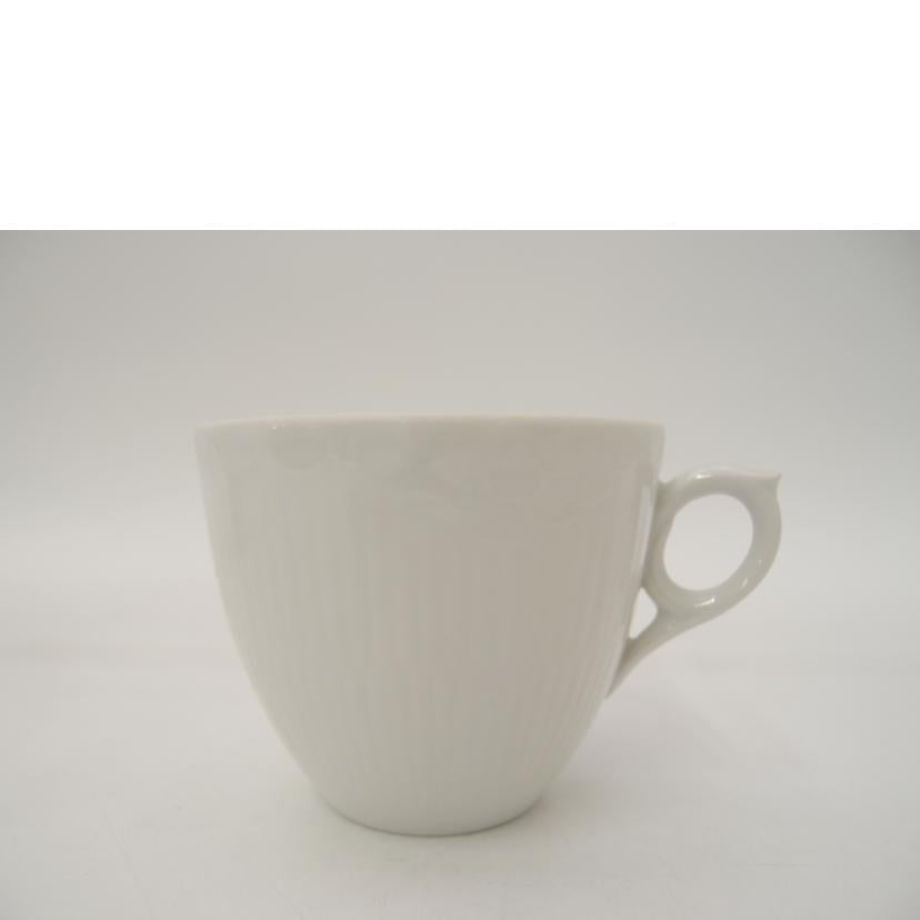 ROYAL　COPENHAGEN ロイヤルコペンハーゲン/ホワイトフルーテッド　ハーフレース　カップ＆ソーサー2客セット//SAランク/69