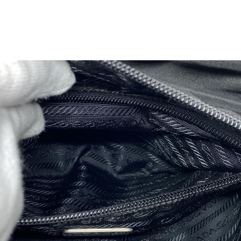 PRADA PRADA/三角ロゴナイロントート//Cランク/52