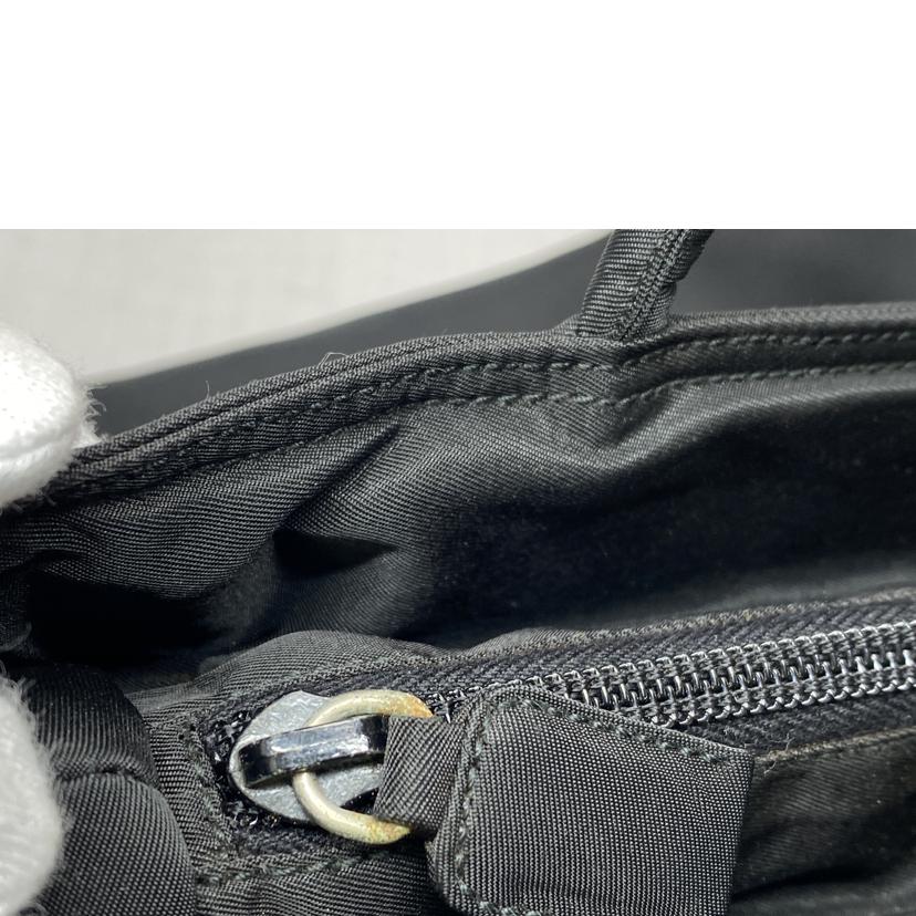 PRADA PRADA/三角ロゴナイロントート//Cランク/52