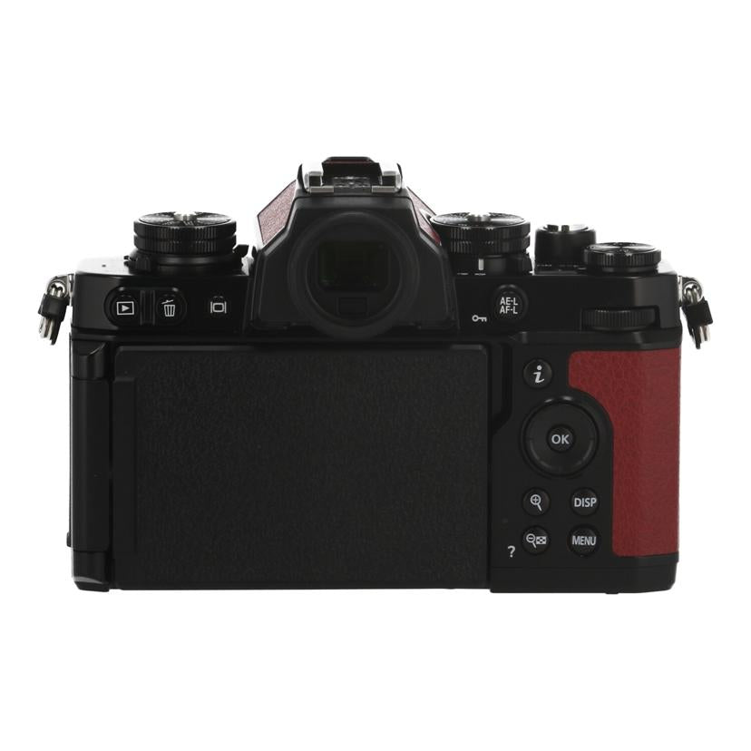 Nikon ニコン　/ミラーレス一眼　レンズキット/Z fc 16-50 VR ﾚﾝｽﾞｷｯﾄ//20127344/2041003/Aランク/71
