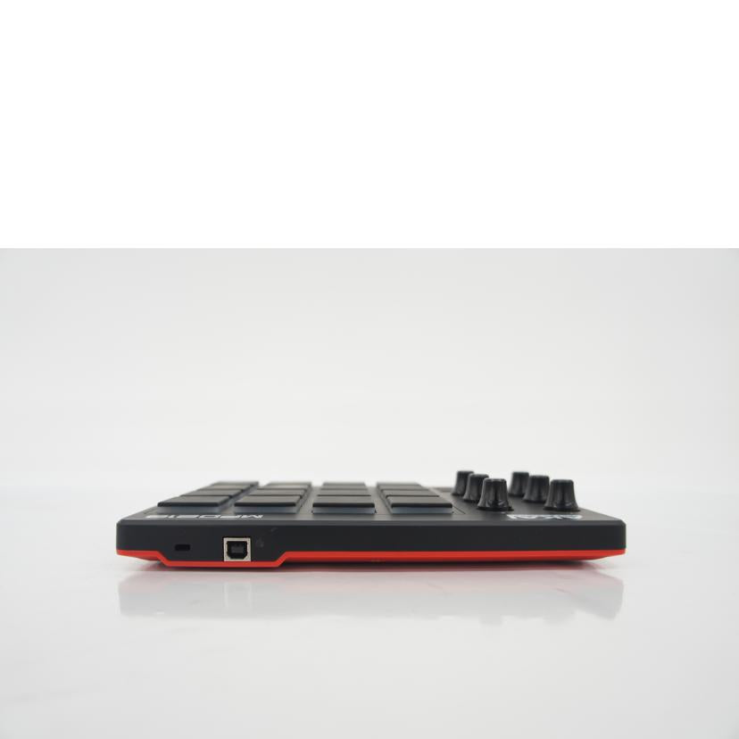 AKAI　/MIDI　PAD/MPD218//ABランク/75