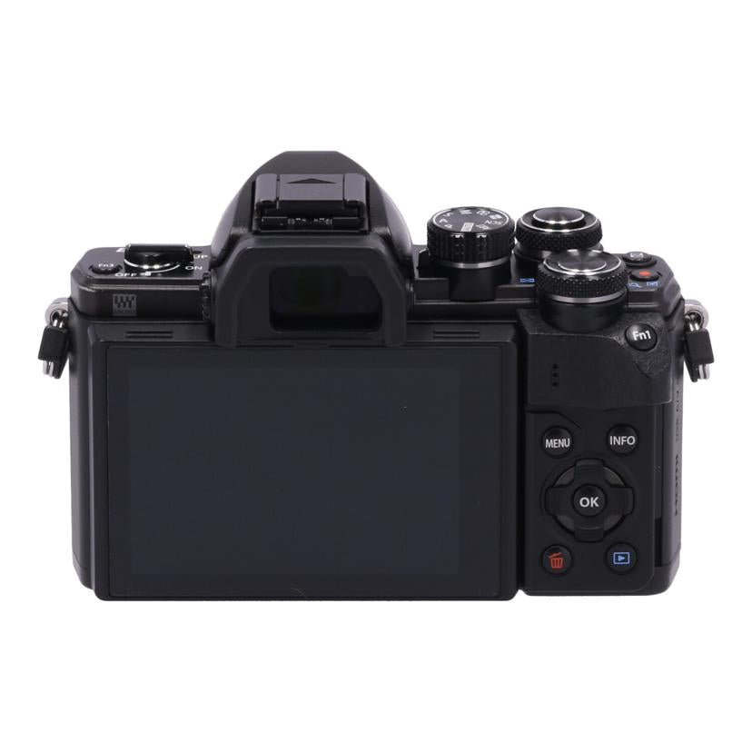 OLYMPUS オリンパス　/ミラーレス一眼　ダブルズームキット／OM－D　/E-M10 MarkII  EZ ﾀﾞﾌﾞﾙｽﾞｰﾑｷｯﾄ//BHLA96018/Bランク/05