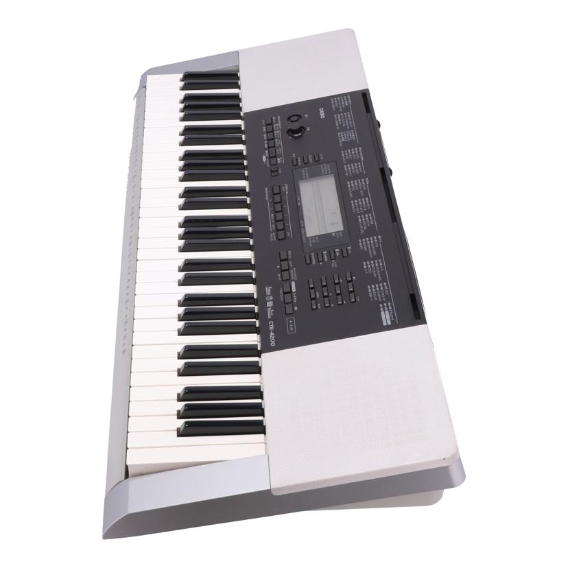CASIO カシオ　/電子キーボード／ベーシックキーボード/CTK-4200//826BDK12J019017/Bランク/64