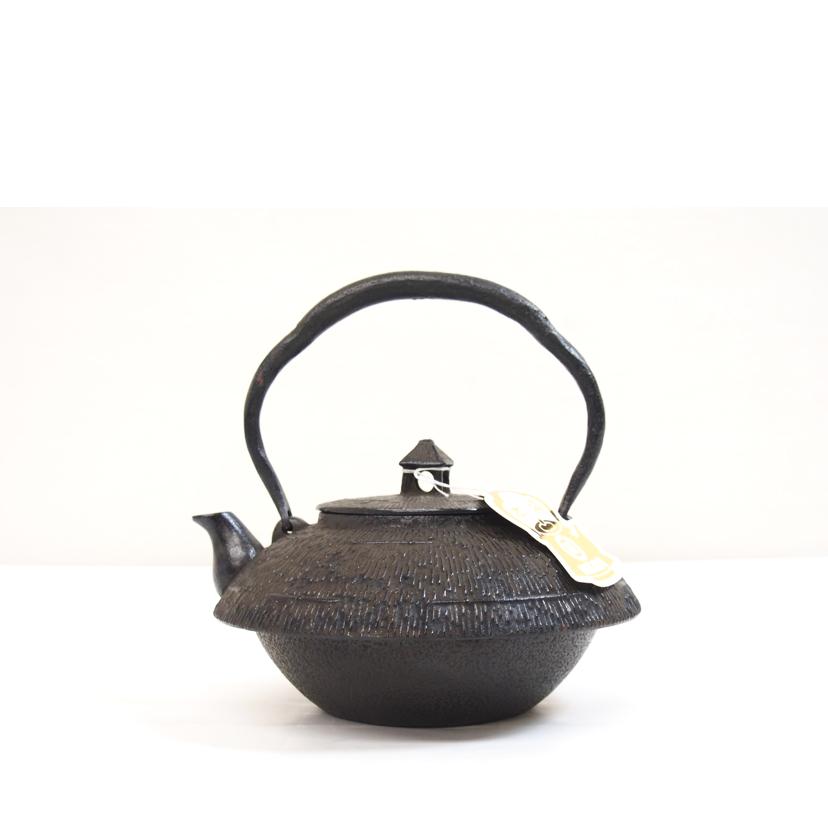 岩鋳/南部鉄器　鉄瓶　1．8L//Sランク/71