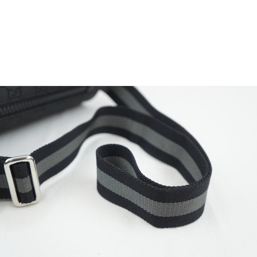 GUCCI グッチ/GGナイロン　ボディバック/449182//520***/Aランク/67