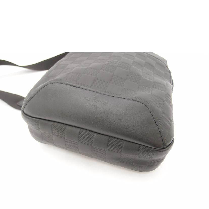LOUIS　VUITTON ルイヴィトン/アヴェニュースリングバッグ／アンフィニ／オニキス/N41720//MB4260/Aランク/69