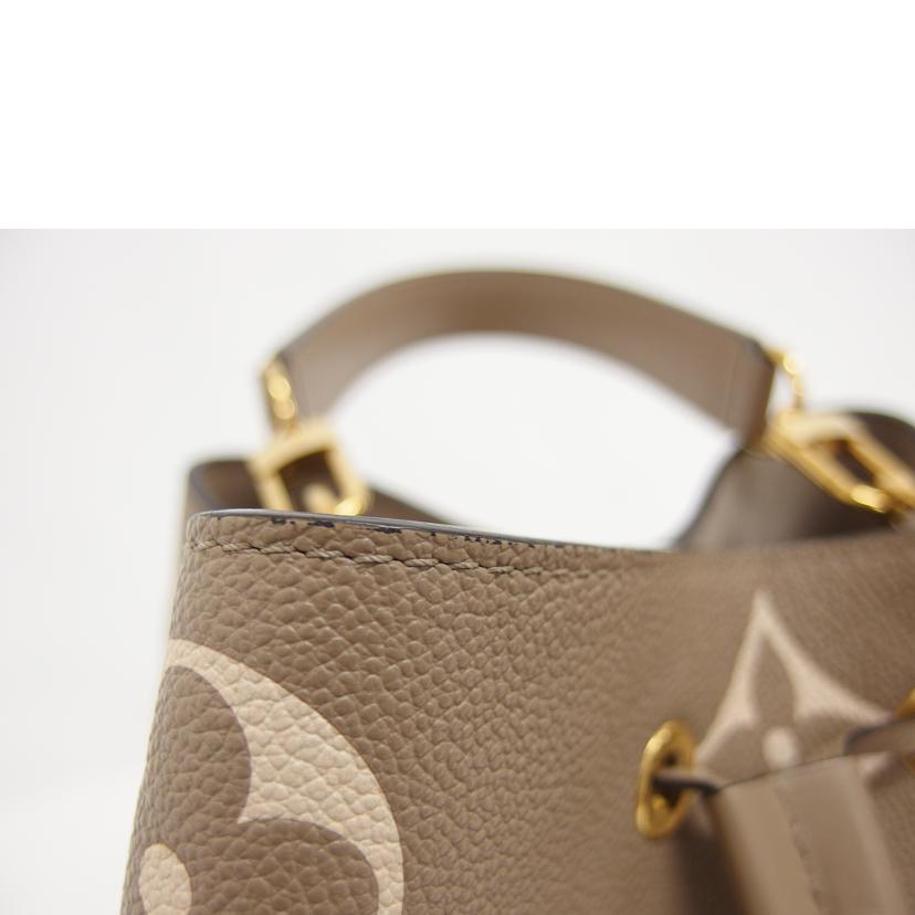 LOUIS　VUITTON ルイ・ヴィトン/ネオノエ　MM　トゥルトレール　クレーム／バイカラー・　モノグラム・アンプラント/M45555//RFI*/Aランク/04