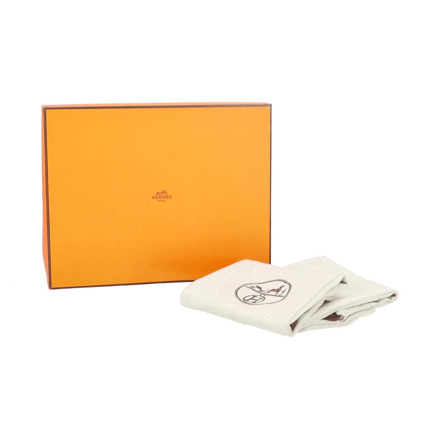 HERMES エルメス　オラン HERMES エルメス サンダル オラン シェーブル ベロア ピンク 37