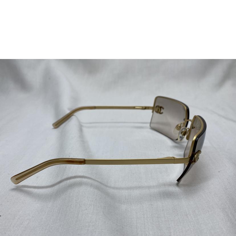 CHANEL CHANEL/ココマーク　ゴールド　サングラス/4092-B//C.102/8Z 62□15 120/Bランク/52