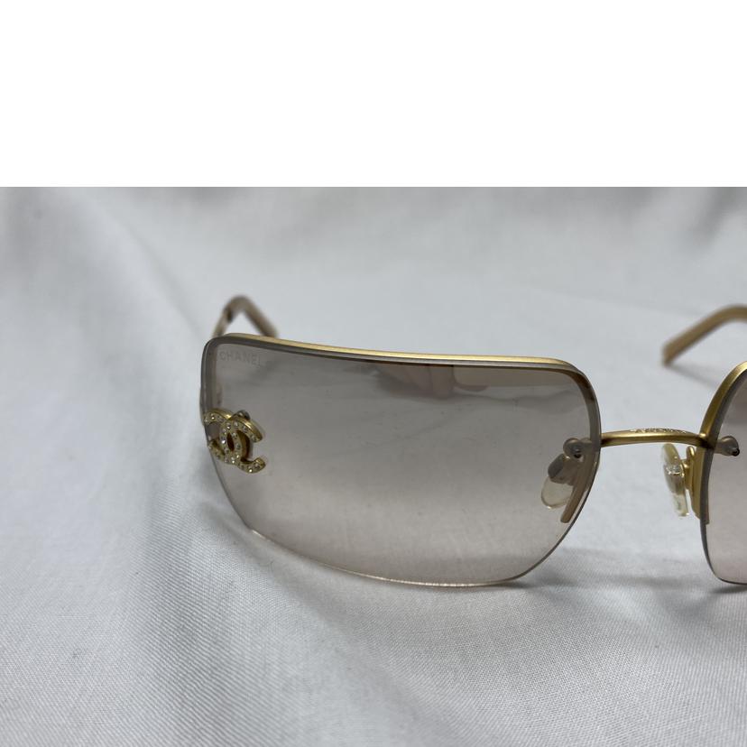 CHANEL CHANEL/ココマーク　ゴールド　サングラス/4092-B//C.102/8Z 62□15 120/Bランク/52