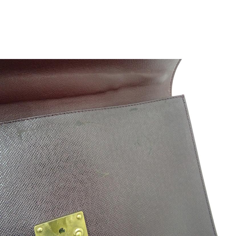 LOUIS VUITTON ルイヴィトン/セルヴィエットクラド/タイガ/アカジュー/M30076//VI0***/Bランク/69