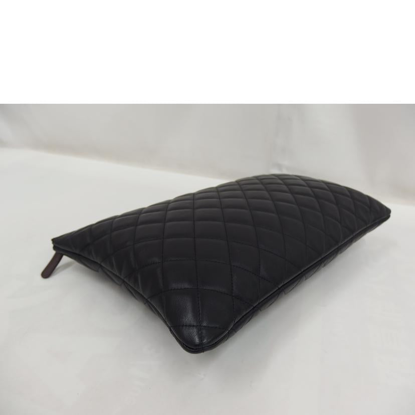 CHANEL シャネル/マトラッセ　クラッチバッグ　ココマーク／ゴールド金具//277*****/ABランク/82