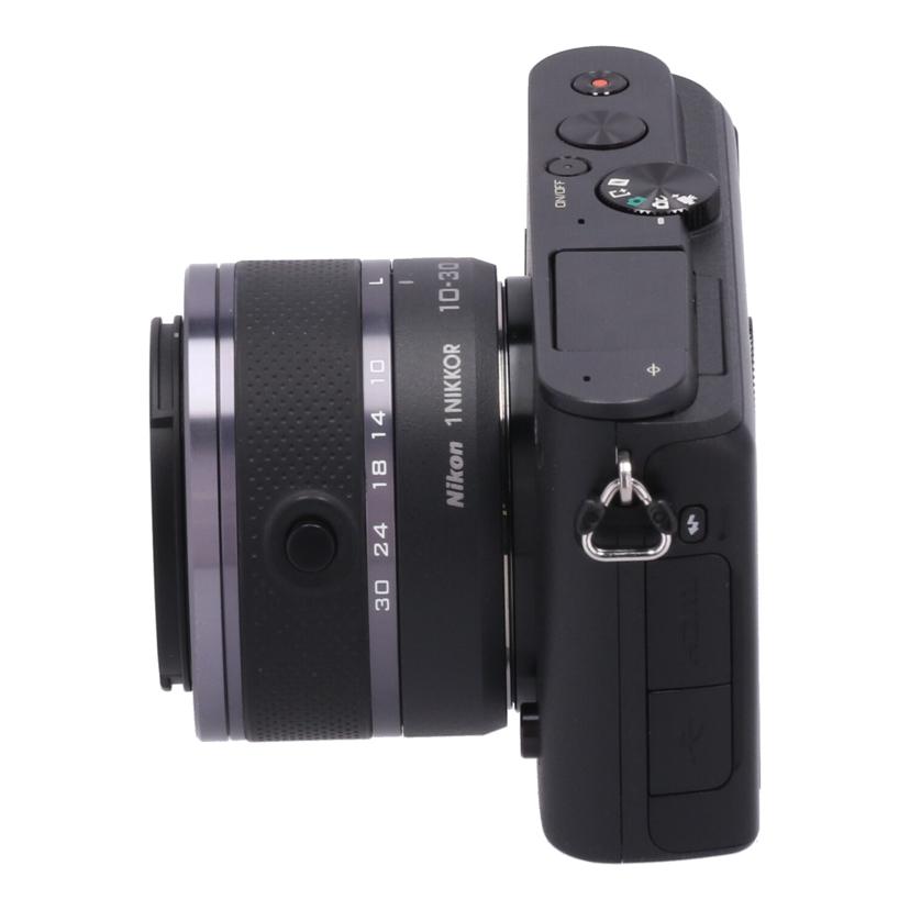 Nikon ニコン/ミラーレス一眼　レンズキット/Nikon1 J3 ﾚﾝｽﾞｷｯﾄ//21003394/Cランク/05