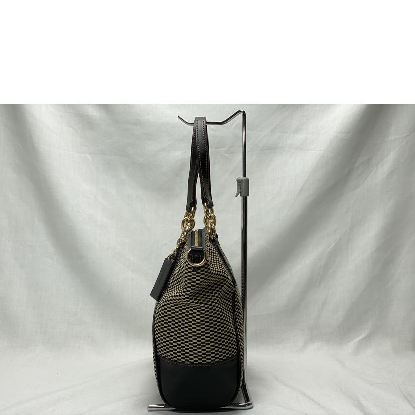 COACH/コーチブラックベージュミルクトート/F27576//D18**/Bランク/52