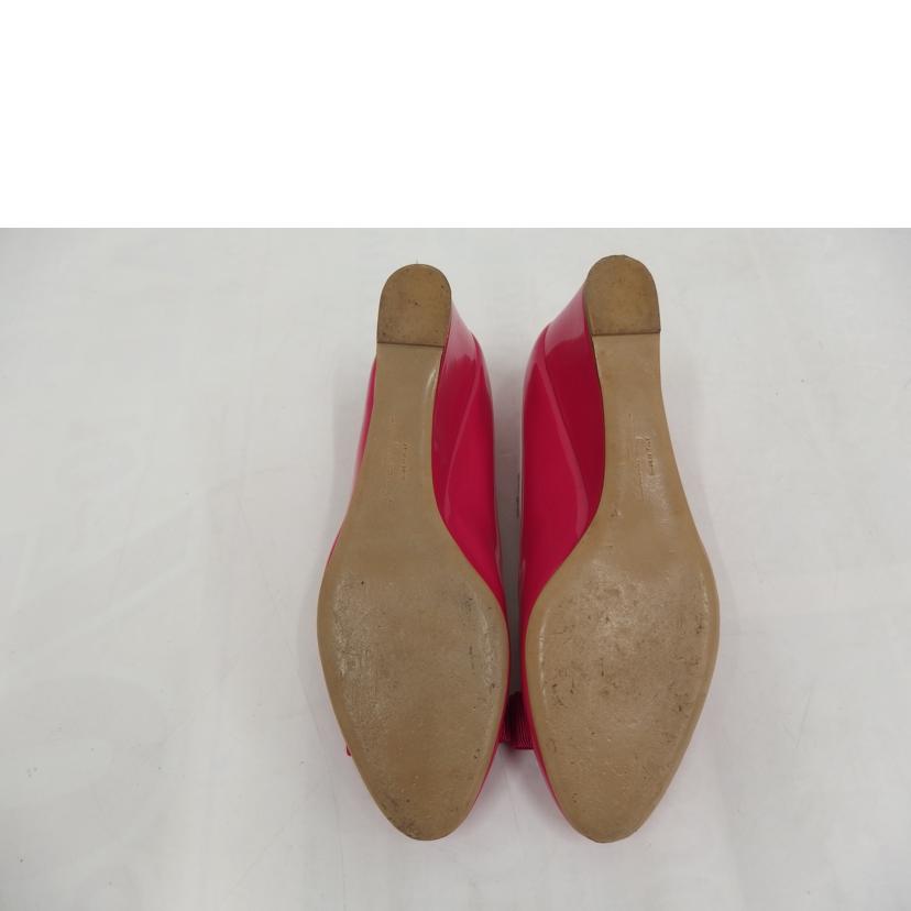 FERRAGAMO フェラガモ/FERRAGAMO　ヴァラリボン　エナメルパンプス／PK//ABランク/82