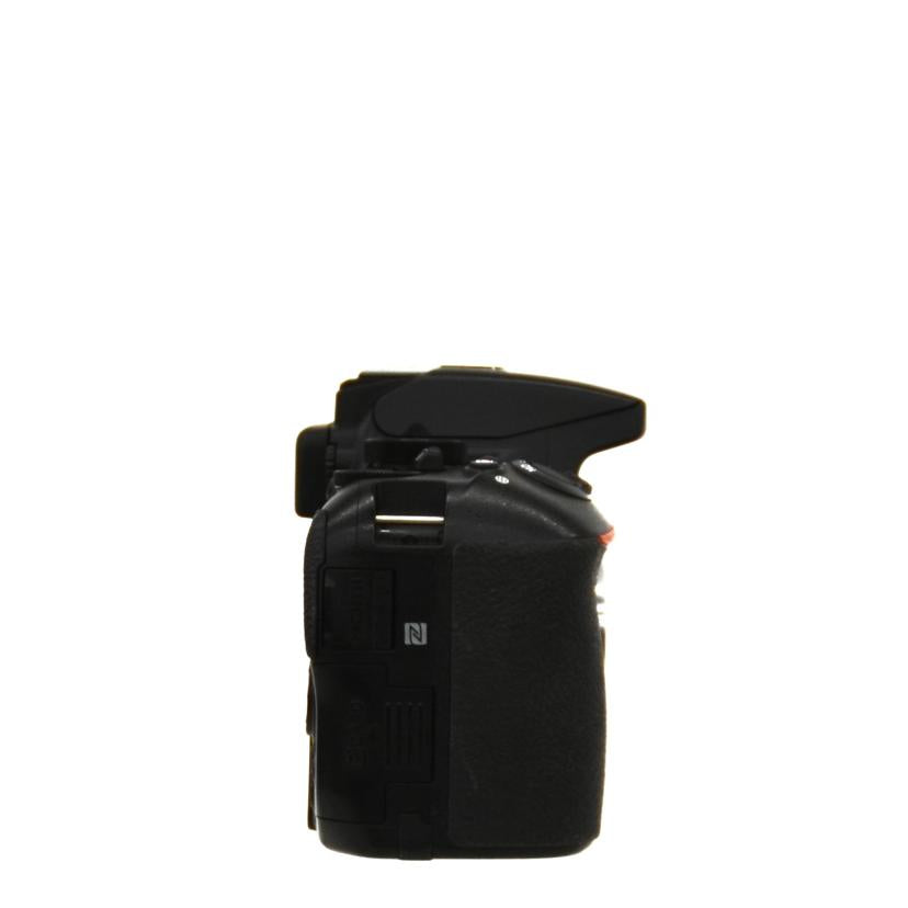 Nikon ニコン/デジタル一眼/D5600 ボディ//2045110/Aランク/75