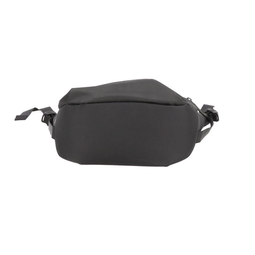 ARC’TERYX アークテリクス/ARRO 8 ショルダーバッグ/24019-120470//Bランク/05