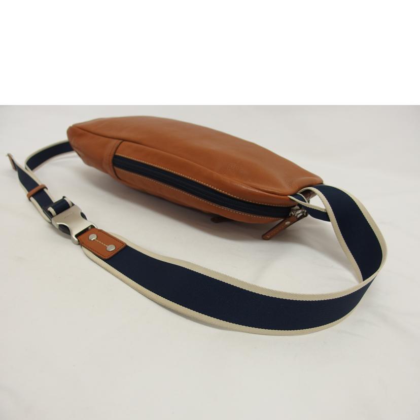 COACH コーチ/レザークロスボディバッグ/F70811//A14**/Bランク/04