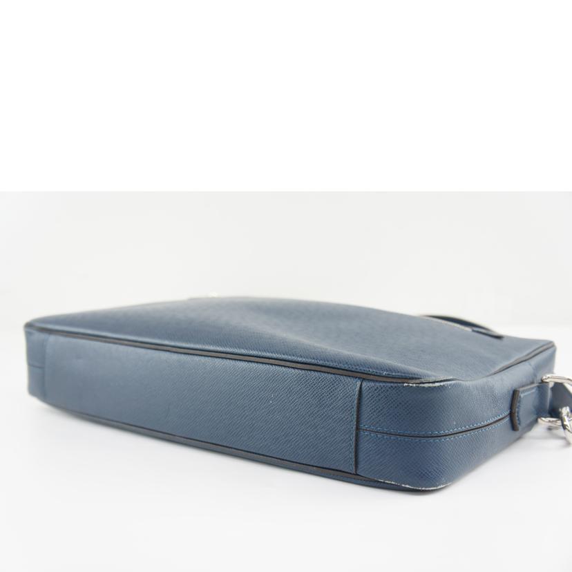 LOUIS　VUITTON ルイ・ヴィトン/ポルトドキュマン・ヴォワヤージュ／タイガ／オセアン/M30645//RI3***/Bランク/64