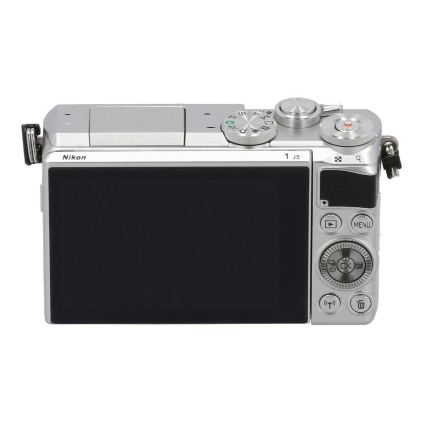 Nikon ニコン /ミラーレス一眼 ダブルレンズキット/Nikon1 J5 ﾀﾞﾌﾞﾙﾚﾝｽﾞｷｯﾄ//23060939/Bランク/67