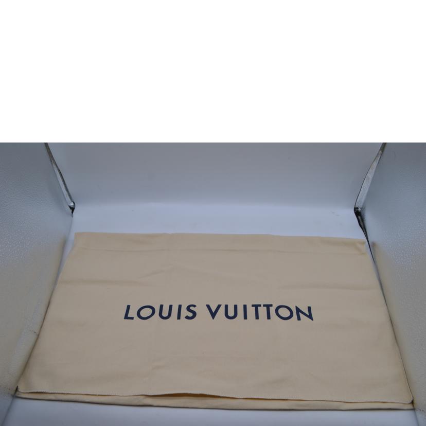 LV ルイヴィトン/オンザゴーMM新型／モノグラムジャイアント／リバース/M45321//RFI****/SAランク/89