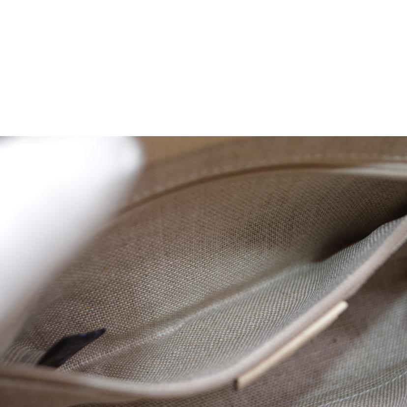 GUCCI グッチ/インターロッキングGチェーンレザーショルダー／アイボリー/607720//Bランク/89