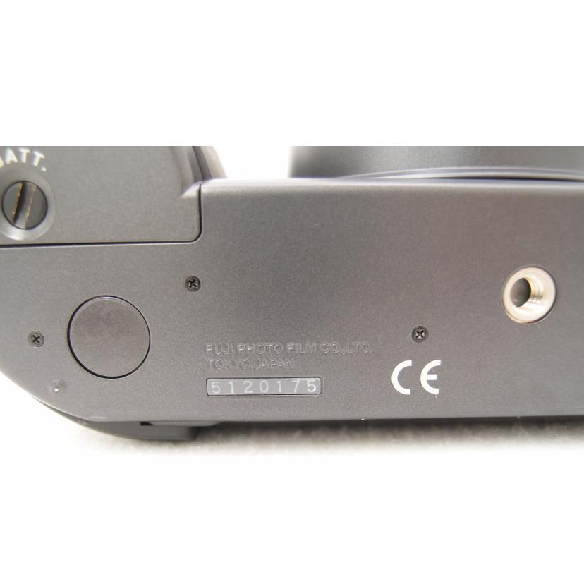 ＦＵＪＩＦＩＬＭ 富士フィルム/中判フィルムカメラ/GA645Zi Professional//5120175/Aランク/69