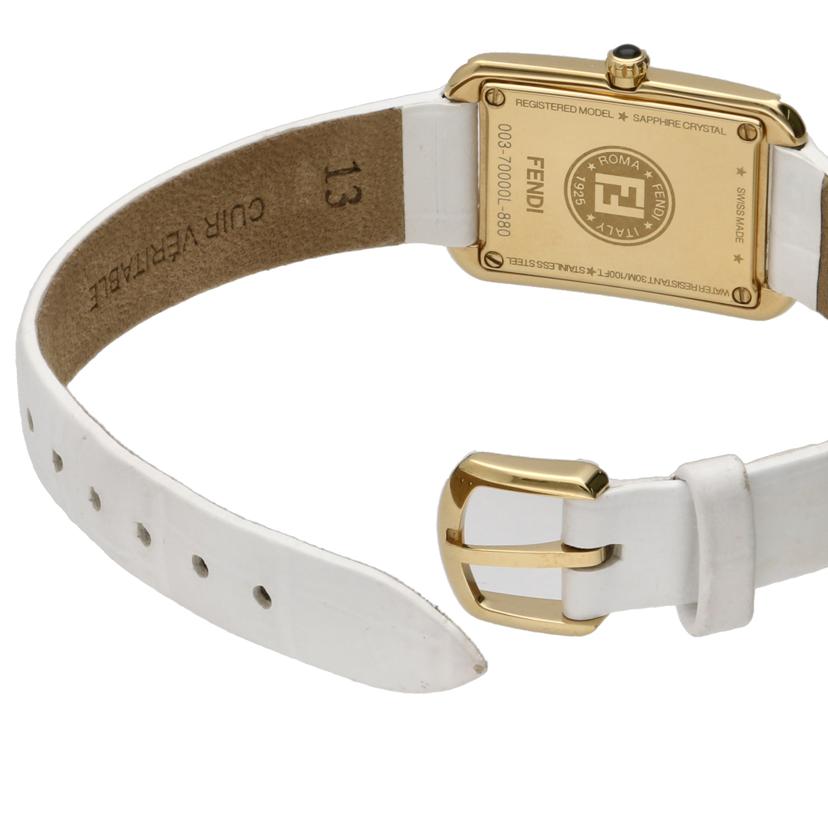 FENDI フェンディ/クラシコレクタンギュラー・ホワイトパール／クオーツ/F702424541D1//003***********/Aランク/09