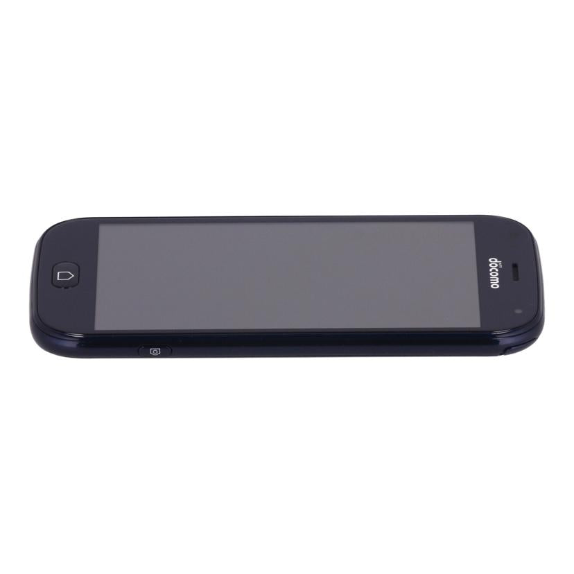 FUJITSU　FCNT　docomo 富士通 フジツウ　/スマートフォン／らくらくスマートフォン32GB/F-42A//C586f203/Bランク/05