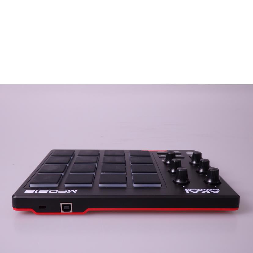 AKAI アカイ/MIDIパッドコントローラー/MPD218//E82307169323500/Bランク/76