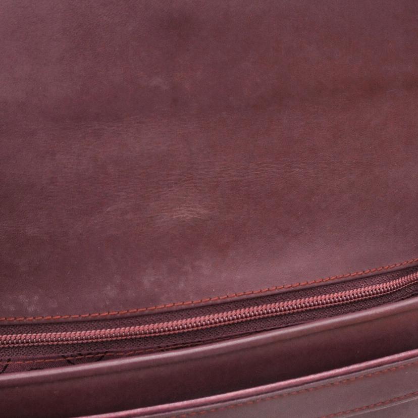 期間限定セール、カルティエバーガンディ レザー クラッチバッグ未使用保管品 期間限定セール、カルティエバーガンディ レザー クラッチバッグ未使用