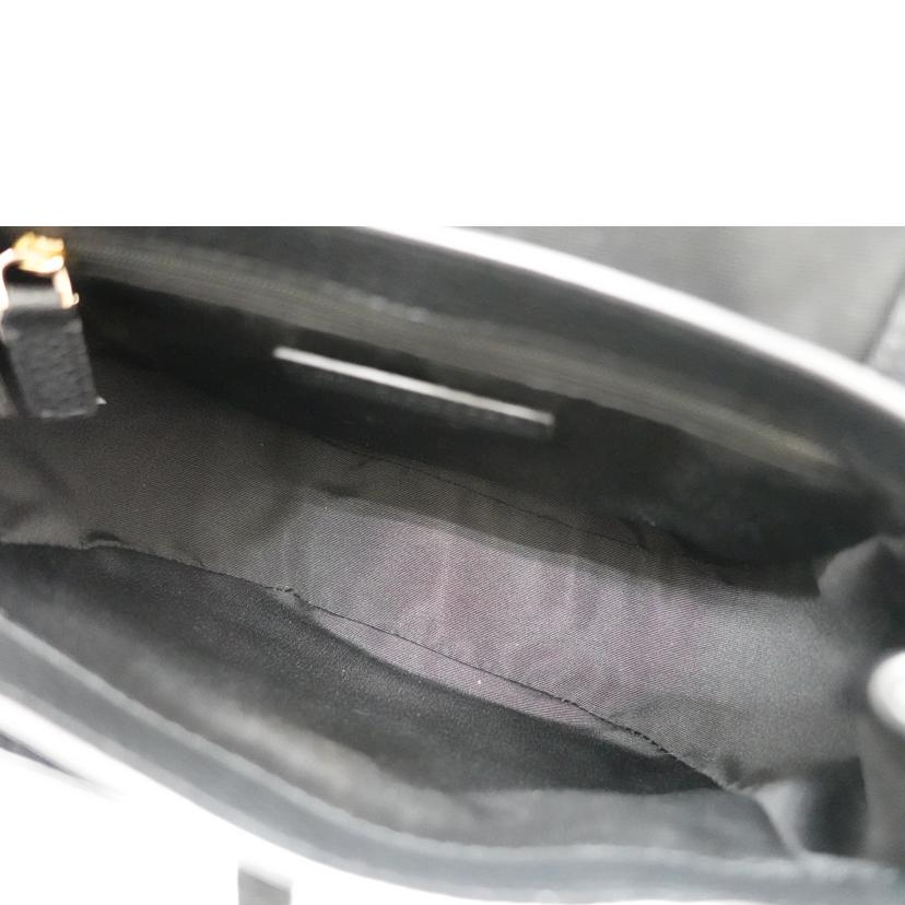 MARC　JACOBS マークジェイコブス/ショルダーバッグ／ブラック/H102L01SP21-001//A S******/Aランク/88