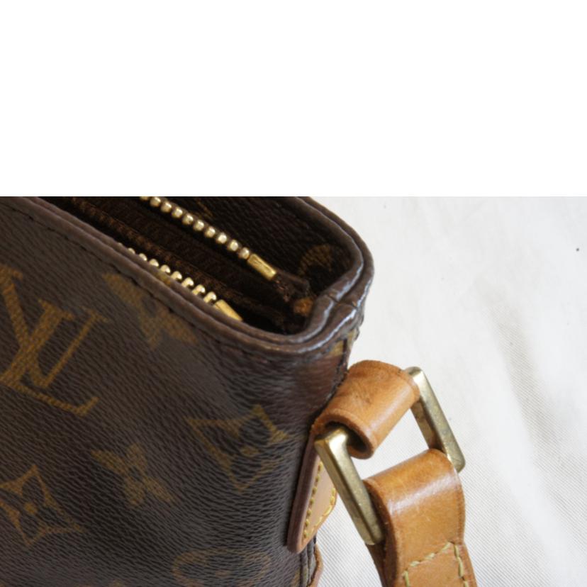 ＬＯＵＩＳ　ＶＵＩＴＴＯＮ ルイヴィトン ルイ・ヴィトン ビトン ショルダーバッグ ハンドバッグ トートバッグ ブラウン メンズ レディース 定番 人気 ＬＶ 斜め掛け 肩がけ/トロター／モノグラム/M51240//AR0***/ABランク/92